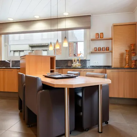 Elegant Holiday Home In De Panne With Sauna Extérieur photo