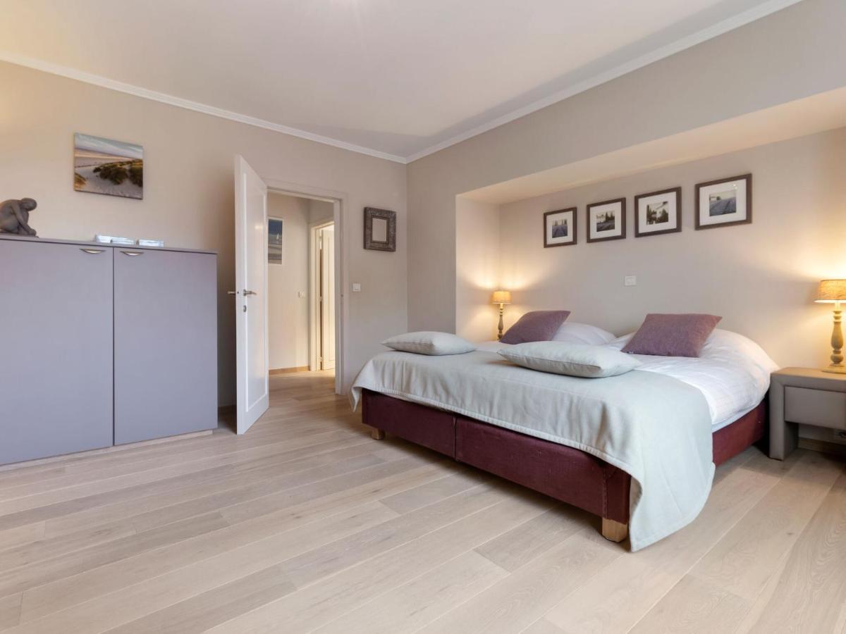 Elegant In With Sauna * La Panne