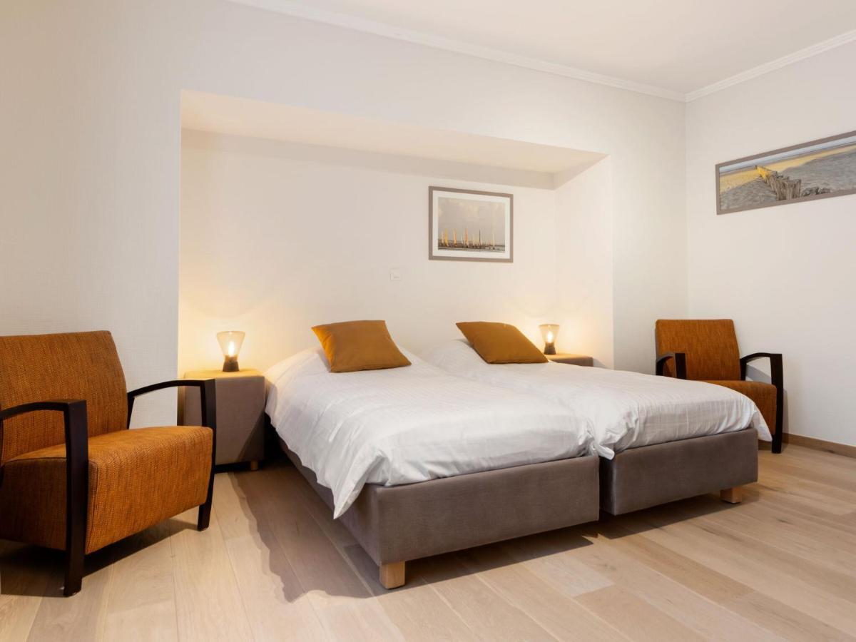 Elegant In With Sauna La Panne